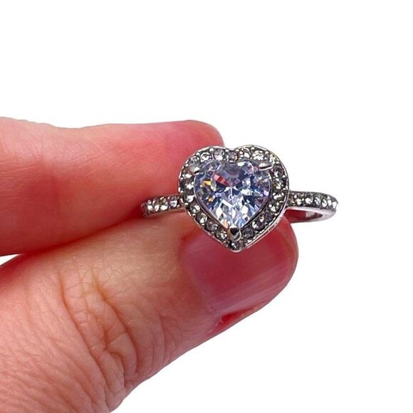 .925 Sterling Silver with White Cubic Zirconia Heart Ring Size 9.5 - Picture 7 of 8